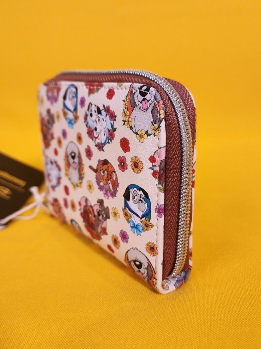 Loungefly Disney Dogs Portait Flower Hearts AOP Zip Around Wallet Soft Tag NEW - Picture 6 of 12